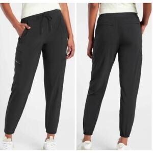 Athleta Women's Venture Pant in Black Athletic Casual Jogger Athleisure Size 14